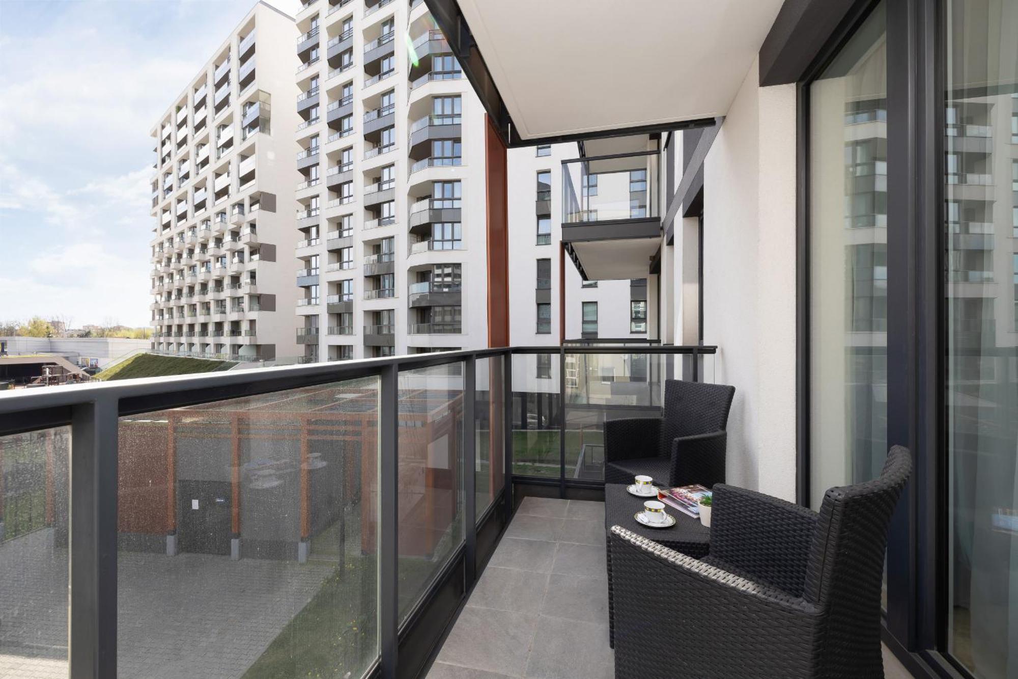 Elegant Apartment In Cracow With Balcony, Parking And Desk By Noclegi Renters Krakov Exteriér fotografie